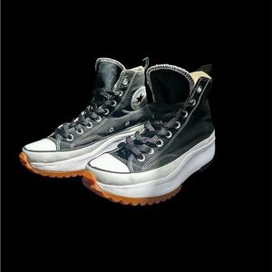 Converse Run Star Hike High Cargo size 8.5 women’s